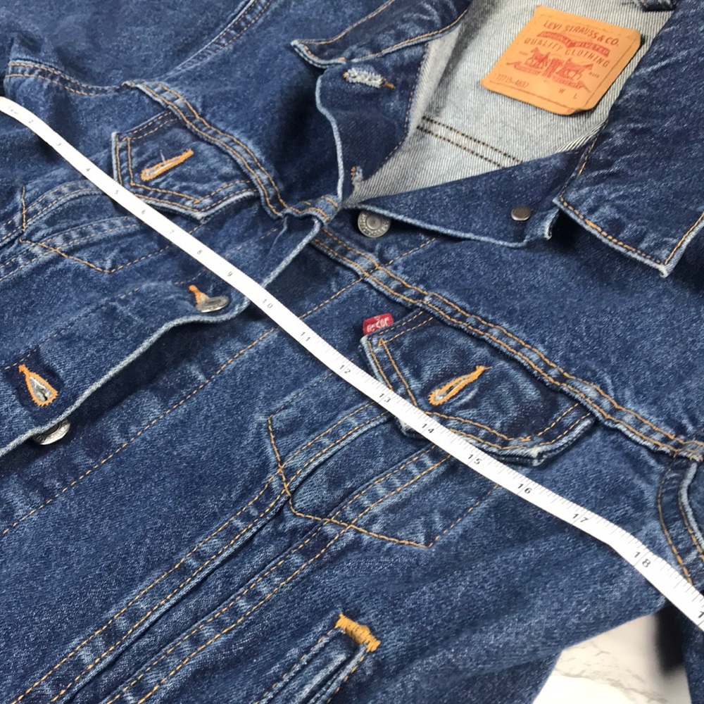 Levi’s | Women’s Jean Jacket - Picture 7 of 7